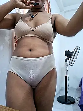 BeautyGirl sara online show from June 2026 04:44:01 AM