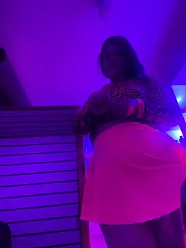 Isisflame online show from October 2025 11:06:02 PM