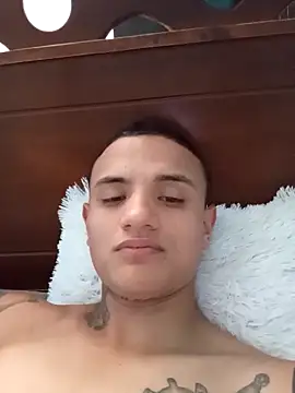 Snapshot of StevenCr450 chatting on October 2025 03:24:01 PM StevenCr450 online show from October 2025 03:24:01 PM