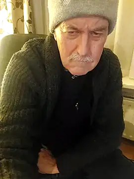 Snapshot of slaveman4you chatting on January 2026 11:00:02 PM slaveman4you online show from January 2026 11:00:02 PM