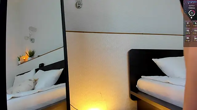 charlottacardi online show from October 2025 03:16:02 AM