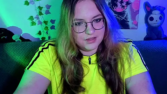 ZayaRush online show from June 2026 03:01:01 PM
