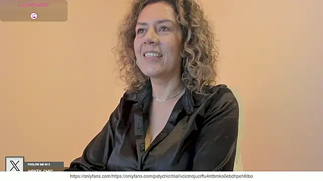 Snapshot of Paty_chic chatting on October 2025 01:43:02 PM Paty chic online show from October 2025 01:43:02 PM