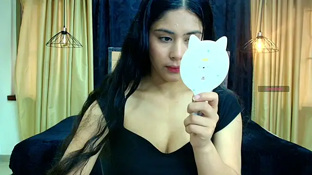 Honey Love   online show from September 2025 01:39:01 PM