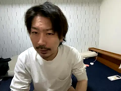 Arista 09 online show from October 2025 03:05:02 AM