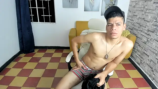 Snapshot of andres_sant chatting on October 2025 02:35:02 AM andres sant online show from October 2025 02:35:02 AM
