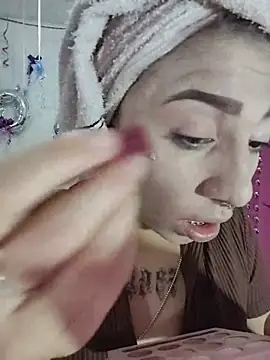 Kitty Melodi online show from June 2026 11:04:01 AM