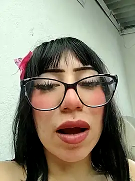 Kitty Melodi online show from October 2025 09:15:02 PM