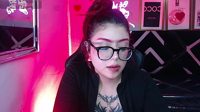 Red Bunny v online show from May 2026 03:40:02 PM