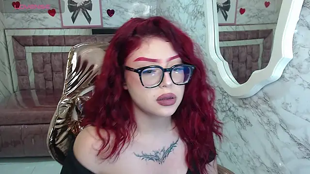 Snapshot of Red_Bunny_v chatting on December 2025 08:04:02 PM Red Bunny v online show from December 2025 08:04:02 PM