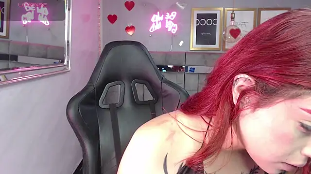 Red Bunny v online show from April 2026 01:12:01 PM