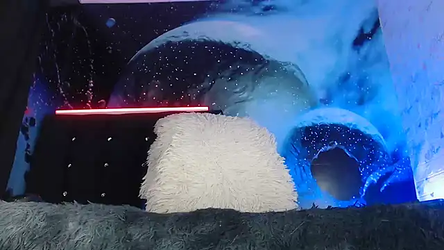 SemerHott online show from October 2025 11:19:01 AM