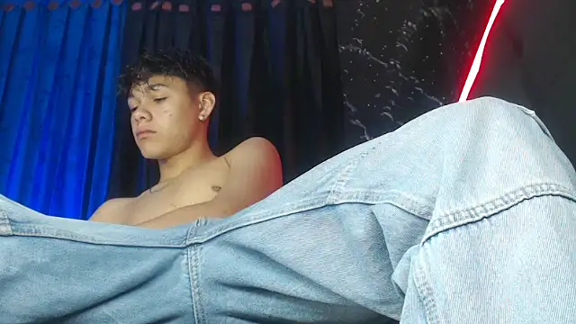 SemerHott online show from December 2025 01:21:02 PM