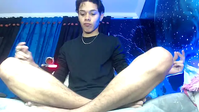 Snapshot of SemerHott chatting on February 2026 01:00:01 PM SemerHott online show from February 2026 01:00:01 PM