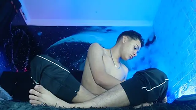 SemerHott online show from October 2025 01:21:01 PM