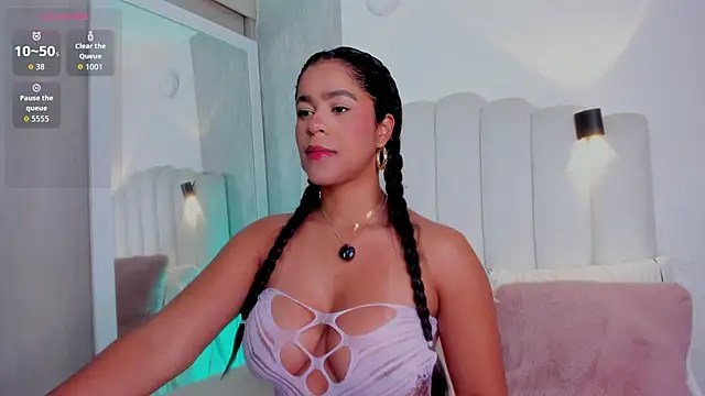 danna ross25 online show from October 2025 11:58:02 PM