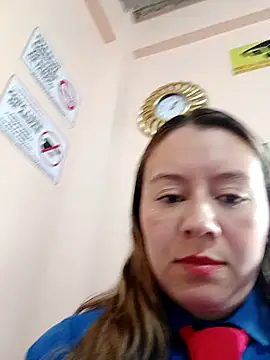 Hannah-colx online show from December 2025 05:07:01 PM