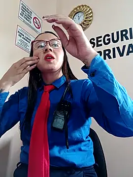 Hannah-colx online show from October 2025 04:08:01 PM