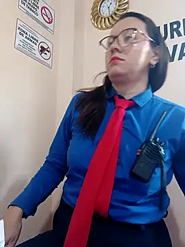 Hannah-colx online show from November 2025 05:28:02 PM