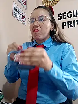 Hannah-colx online show from April 2026 06:58:01 PM