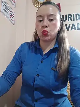 Hannah-colx online show from May 2026 01:31:02 PM
