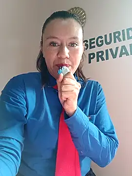 Hannah-colx online show from September 2025 01:01:01 PM