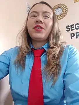 Hannah-colx online show from April 2026 07:09:02 PM