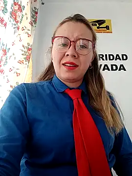 Hannah-colx online show from November 2025 04:17:01 PM