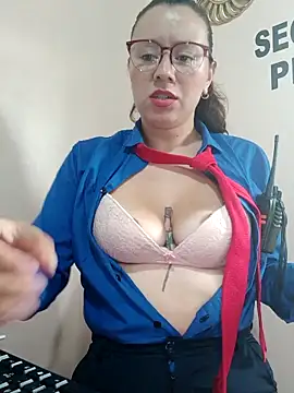 Hannah-colx online show from September 2025 12:49:02 PM