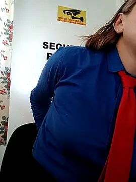 Hannah-colx online show from December 2025 05:01:01 PM