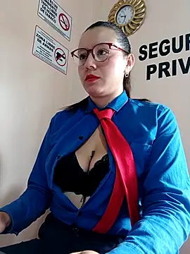 Hannah-colx online show from October 2025 01:33:01 PM