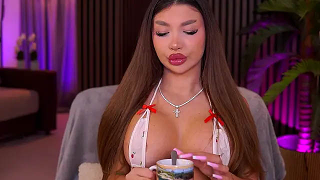 CassyeLips online show from October 2025 08:54:01 PM