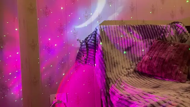 fairy hot  online show from November 2025 06:12:02 PM