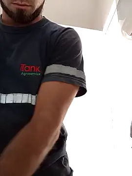 Snapshot of Lushakuiron1 chatting on November 2025 03:45:01 PM Lushakuiron1 online show from November 2025 03:45:01 PM