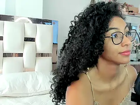 Snapshot of sexycalipso chatting on May 2026 01:36:01 PM sexycalipso online show from May 2026 01:36:01 PM