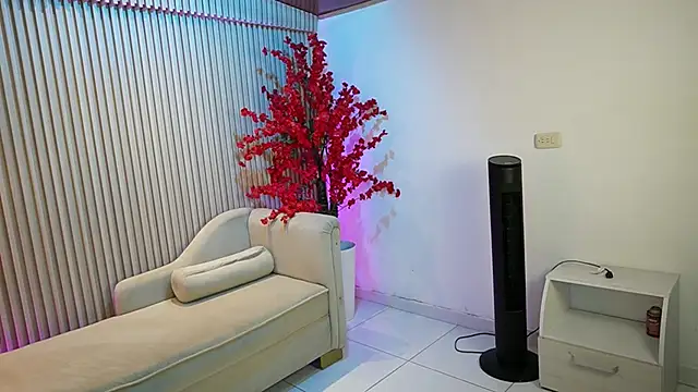 GiaNovak online show from September 2025 11:34:01 AM