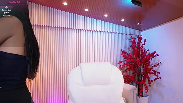 GiaNovak online show from October 2025 11:44:02 AM