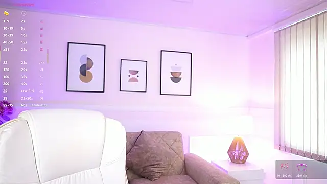 Snapshot of GiaNovak chatting on April 2026 07:17:01 PM GiaNovak online show from April 2026 07:17:01 PM