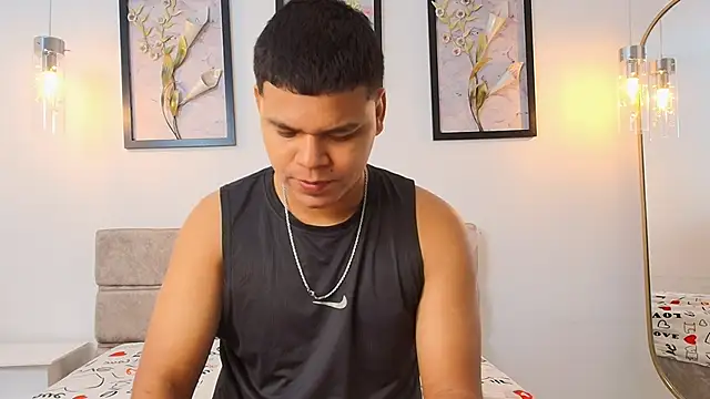 Snapshot of DannySamm chatting on September 2025 12:00:01 PM DannySamm online show from September 2025 12:00:01 PM