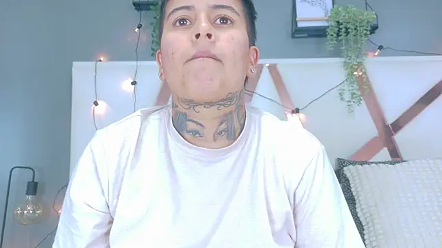 ScarlettVex   online show from November 2025 07:47:01 PM