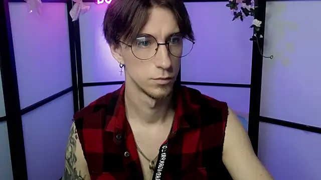 Snapshot of mark_caron chatting on July 2026 12:26:01 PM mark caron online show from July 2026 12:26:01 PM