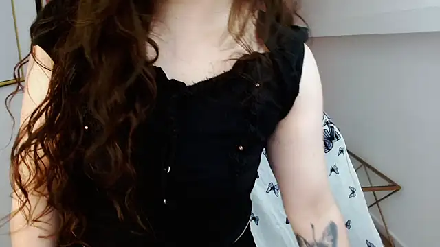 Eva Roussell online show from April 2026 01:36:01 PM