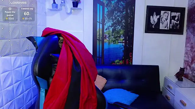 Eva Roussell online show from November 2025 03:37:02 PM