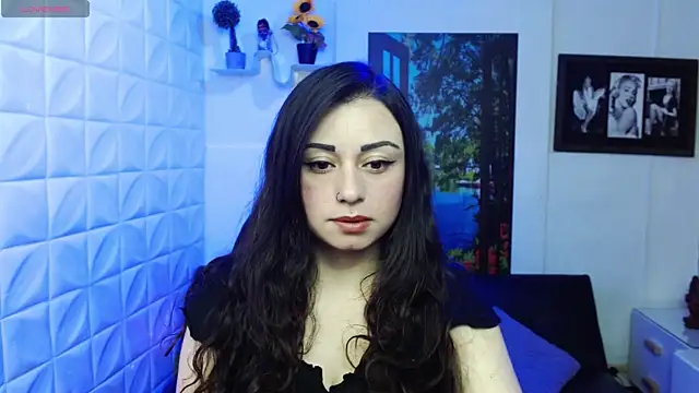 Eva Roussell online show from December 2025 02:40:01 PM