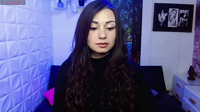 Eva Roussell online show from December 2025 06:20:01 PM