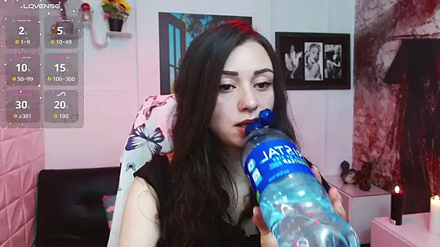 Snapshot of Eva_Roussell chatting on February 2026 02:47:02 PM Eva Roussell online show from February 2026 02:47:02 PM