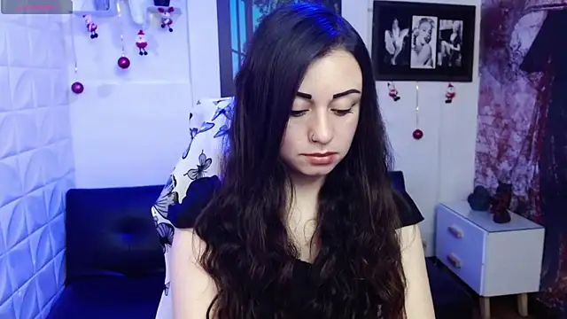 Snapshot of Eva_Roussell chatting on January 2026 02:24:02 PM Eva Roussell online show from January 2026 02:24:02 PM