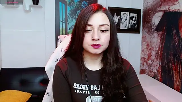 Snapshot of Eva_Roussell chatting on February 2026 04:51:02 PM Eva Roussell online show from February 2026 04:51:02 PM