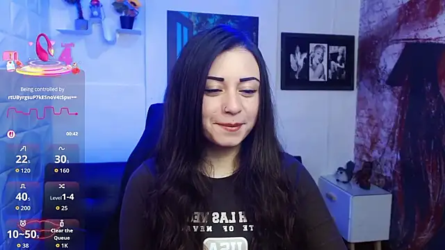 Snapshot of Eva_Roussell chatting on January 2026 03:05:02 PM Eva Roussell online show from January 2026 03:05:02 PM