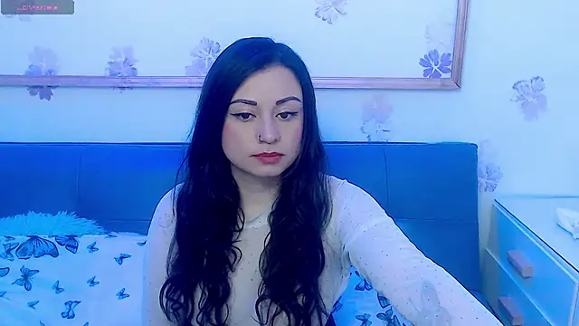 Snapshot of Eva_Roussell chatting on September 2025 02:17:01 PM Eva Roussell online show from September 2025 02:17:01 PM